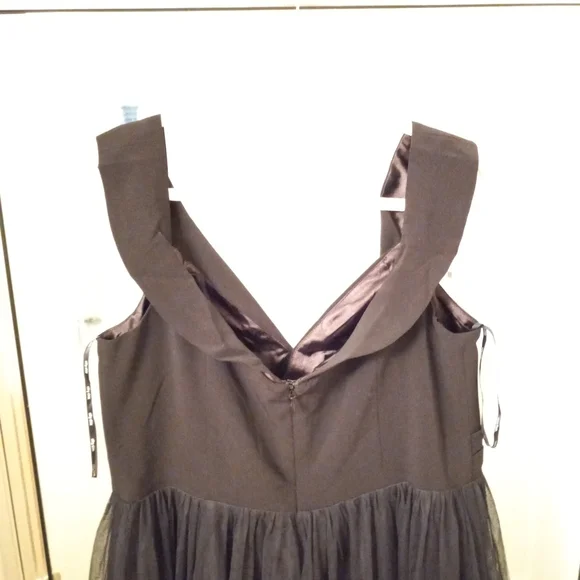 Maxi Tulle Plus Formal Dress NWT. Size 18(M) - Picture 5 of 10
